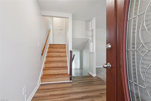 67 Ferguson LN, Newport News, VA 23601