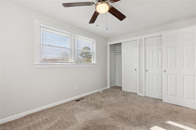 67 Ferguson LN, Newport News, VA 23601