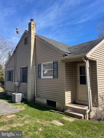 256 LINE RD, Kennett Square, PA 19348