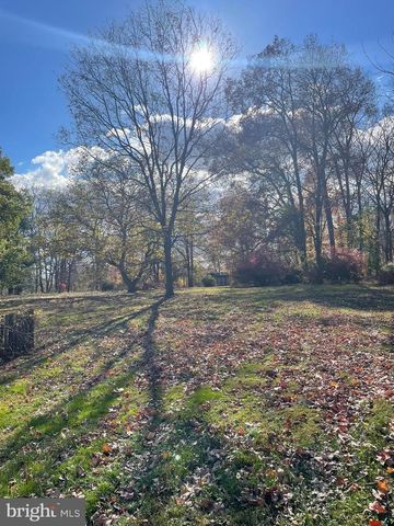 256 LINE RD, Kennett Square, PA 19348