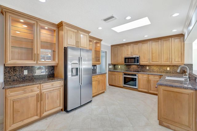 3851 NE 27th Avenue 0, Lighthouse Point, FL 33064