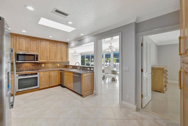 3851 NE 27th Avenue 0, Lighthouse Point, FL 33064