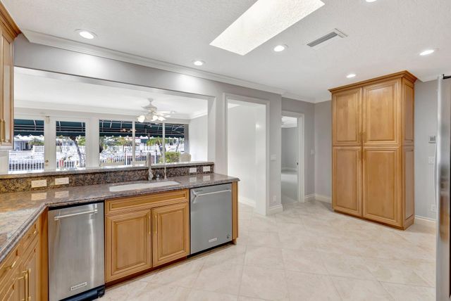 3851 NE 27th Avenue 0, Lighthouse Point, FL 33064