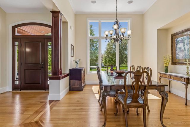 9251 Wedgewood Point, Woodbury, MN 55125