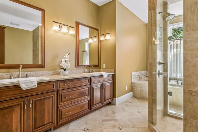 9251 Wedgewood Point, Woodbury, MN 55125
