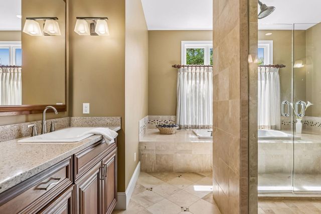 9251 Wedgewood Point, Woodbury, MN 55125