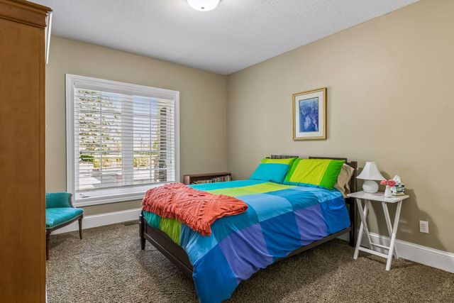 9251 Wedgewood Point, Woodbury, MN 55125