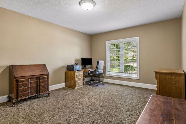 9251 Wedgewood Point, Woodbury, MN 55125