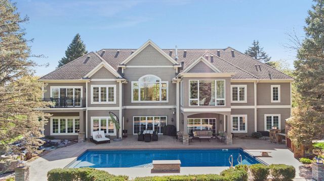 9251 Wedgewood Point, Woodbury, MN 55125
