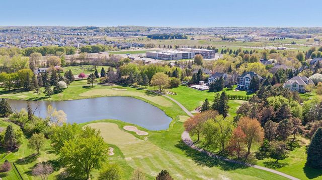 9251 Wedgewood Point, Woodbury, MN 55125
