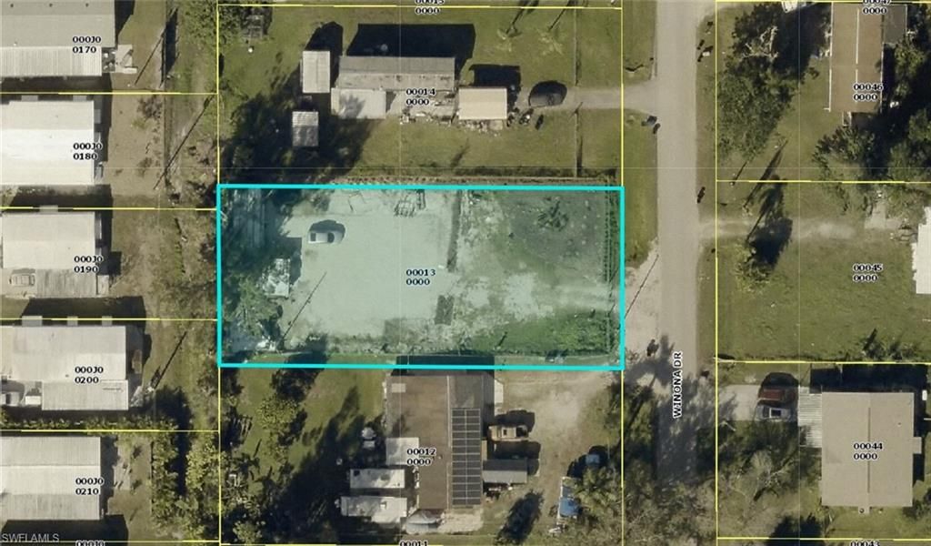 2811 Winona DR, NORTH FORT MYERS, FL 33917 — exterior