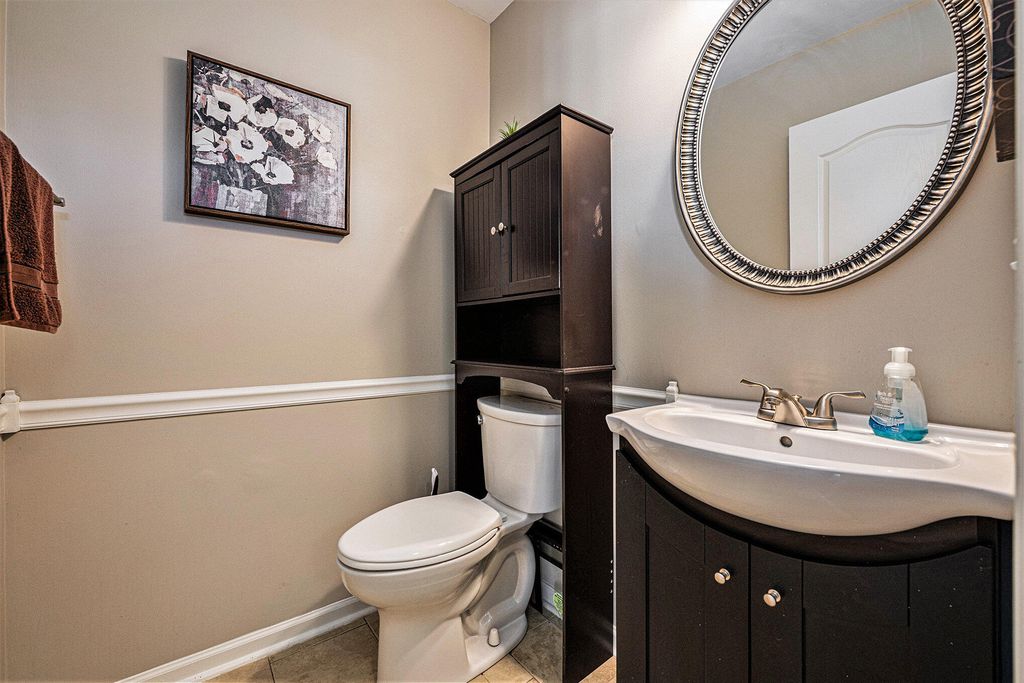 Image 13 of property listing at 313 Seneca River Drive, Summerville, SC 29485