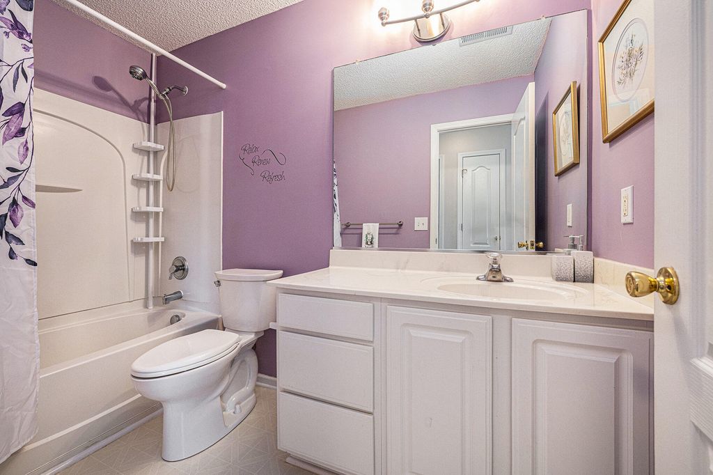 Image 19 of property listing at 313 Seneca River Drive, Summerville, SC 29485