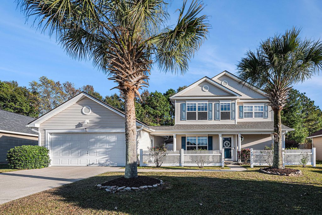 Image 2 of property listing at 313 Seneca River Drive, Summerville, SC 29485