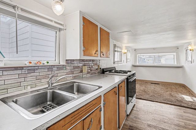 900 Mulholland Street, Bay City, MI 48708