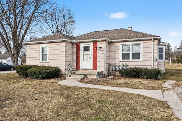 900 Mulholland Street, Bay City, MI 48708