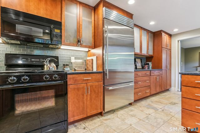 126 Hartford Turnpike, Hamden, CT 06517