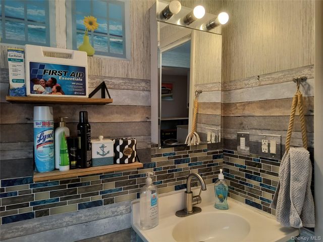 20 Barron Road, Montgomery, NY 12549