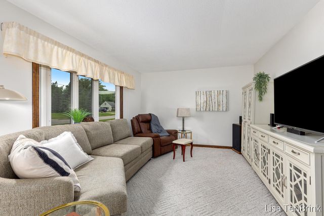 5614 Marlin Avenue, Hudsonville, MI 49426