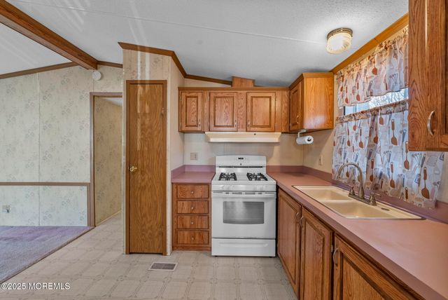 31 Marcia Memorial Circle, Jackson, NJ 08527