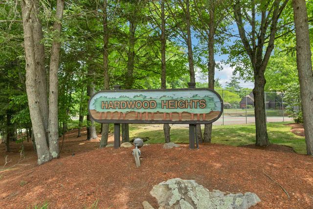 51 Stacey Circle, Windham, NH 03087