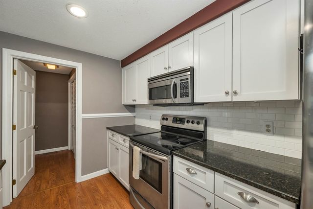51 Stacey Circle, Windham, NH 03087