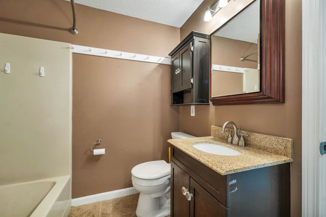 51 Stacey Circle, Windham, NH 03087