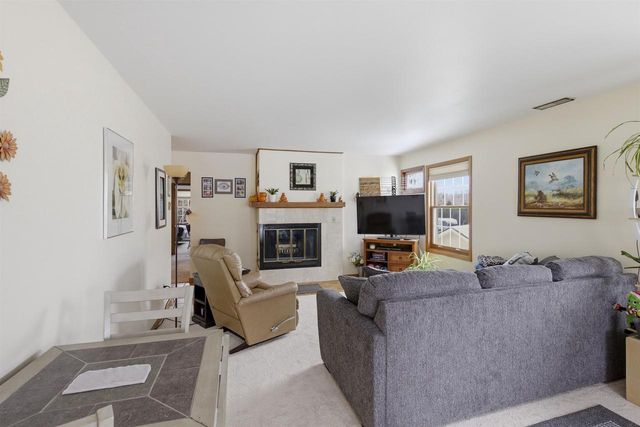 2336 WISCONSIN STREET, Oshkosh, WI 54901