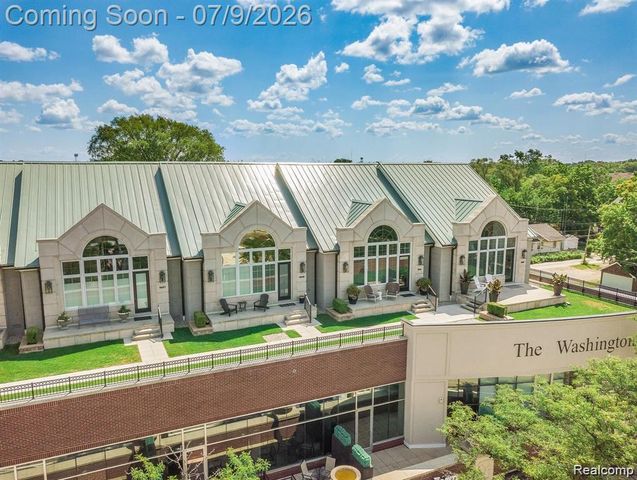 1011 S Washington Avenue, Royal Oak, MI 48067