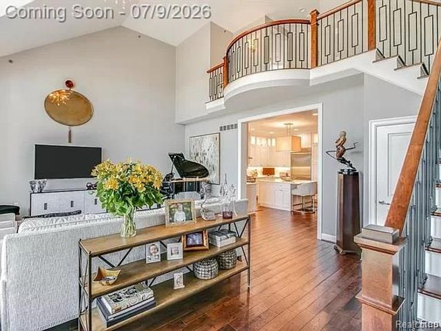 1011 S Washington Avenue, Royal Oak, MI 48067