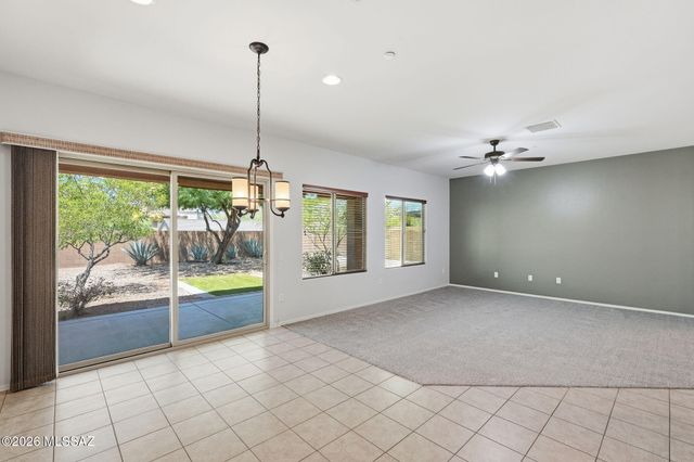 8033 N Circulo El Palmito, Tucson, AZ 85704