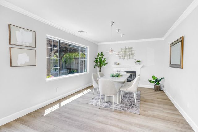 21815 Eaton Place, Cupertino, CA 95014