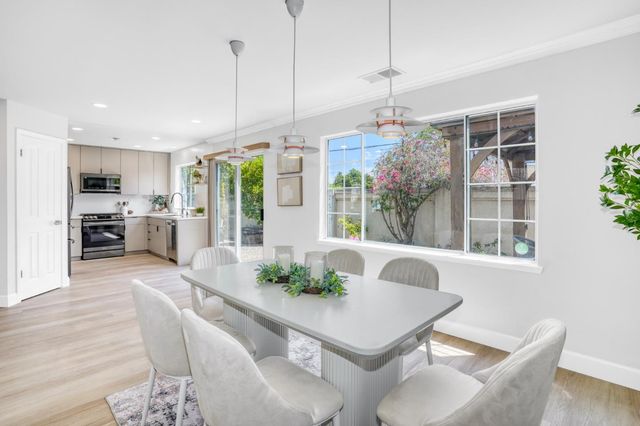 21815 Eaton Place, Cupertino, CA 95014
