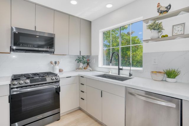 21815 Eaton Place, Cupertino, CA 95014