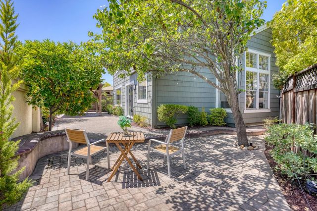 21815 Eaton Place, Cupertino, CA 95014
