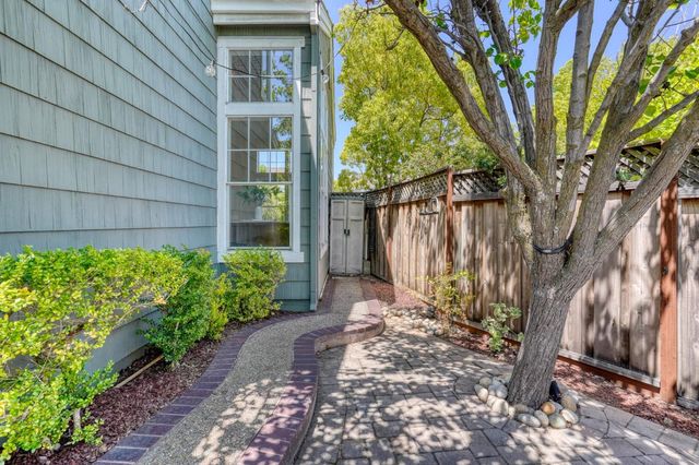 21815 Eaton Place, Cupertino, CA 95014