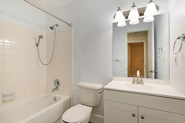 9593 Richmond Circle -, Boca Raton, FL 33434