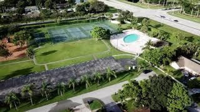 9593 Richmond Circle -, Boca Raton, FL 33434
