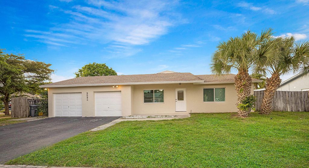 9593 Richmond Circle -, Boca Raton, FL 33434