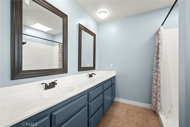 13980 Mission Street, Hesperia, CA 92344