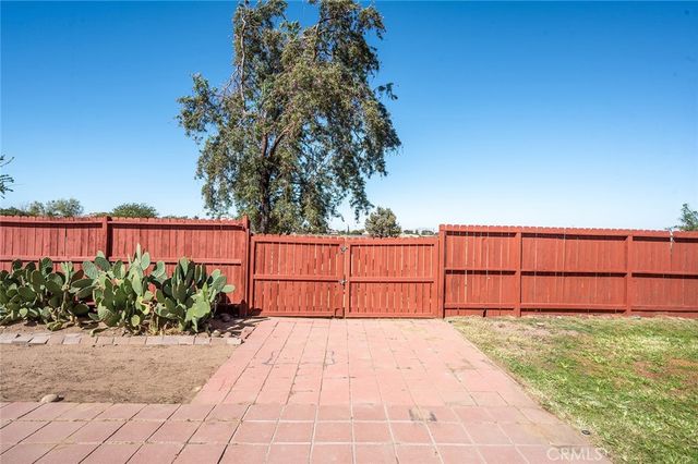 13980 Mission Street, Hesperia, CA 92344