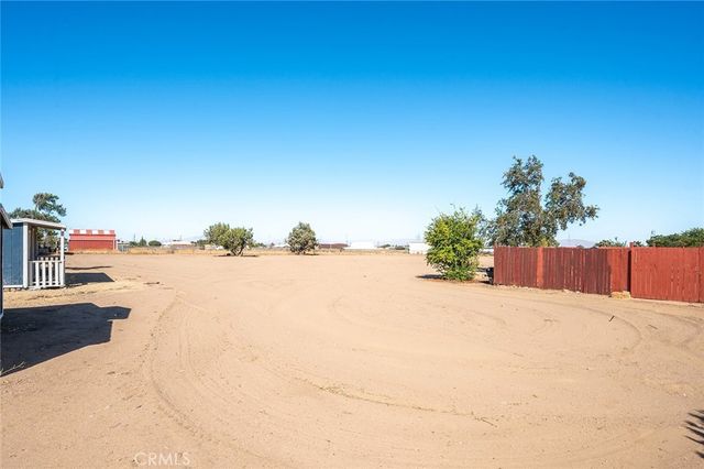 13980 Mission Street, Hesperia, CA 92344
