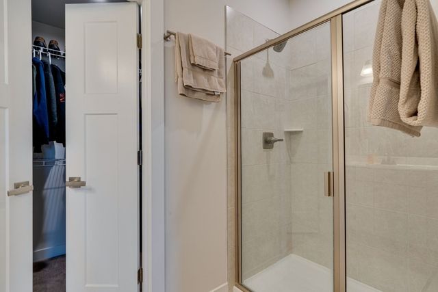 825 Raintree Dr, Smyrna, TN 37167