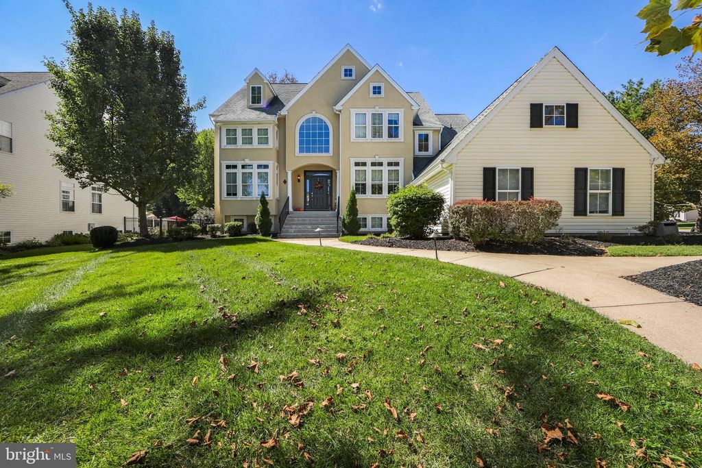 16 EMERSON DR, Cinnaminson, NJ 08077 — photo 2