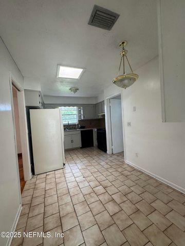 3436 LIMEWOOD Drive, Jacksonville, FL 32257