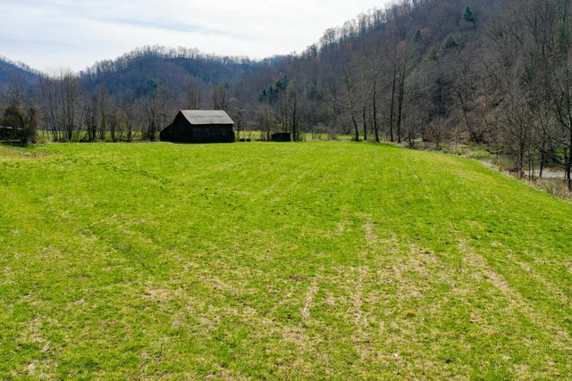 4000 KY-1482, Oneida, KY 40972