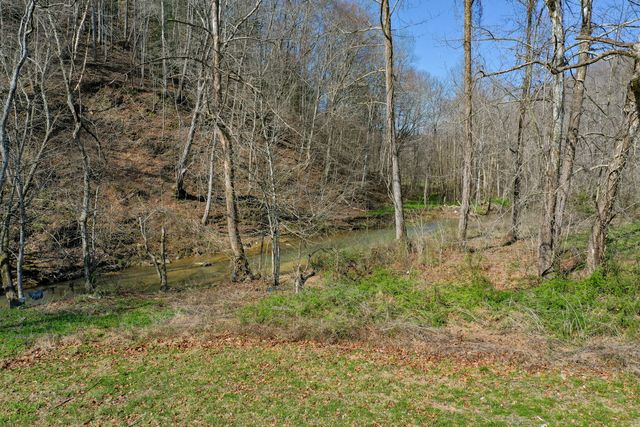 4000 KY-1482, Oneida, KY 40972