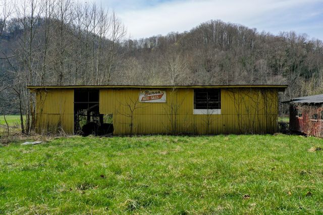 4000 KY-1482, Oneida, KY 40972
