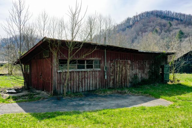 4000 KY-1482, Oneida, KY 40972