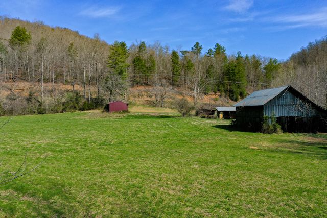 4000 KY-1482, Oneida, KY 40972